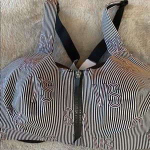 Victoria’s Secret Incredible knockout ultra